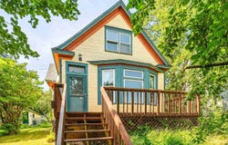 1323 W 1st St, Duluth, MN 55806
