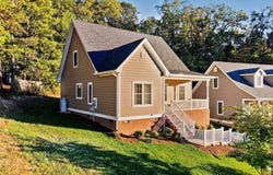 207 BELL CREEK DR, STAUNTON, VA 24401
