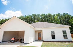 170 Thaxton Hills Dr., THAXTON, MS 38871