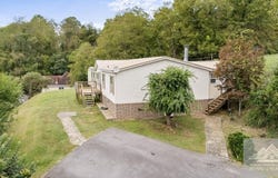 105 Montgomery St., BLUEFIELD, VA 24605
