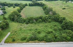3797 Louisville Road, Salvisa, KY 40372
