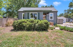 534 E Simpson St, McPherson, KS 67460