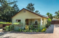 4021 Liberty Avenue N, Glendale, CA 91214