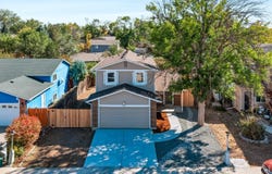 1877 Lincoln Dr, Longmont, CO 80501