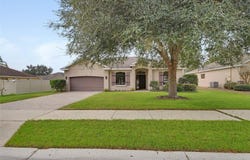 404 COUNTRY VIEW Circle, DELAND, FL 32720