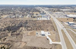14th St & E Hubbard Rd, Ponca City, OK 74604
