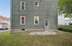 89 Rockland St, Fall River, MA 02724