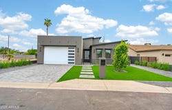 1335 E KALER Drive, Phoenix, AZ 85020