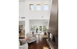 102 W VICTORIA Square, Phoenix, AZ 85013