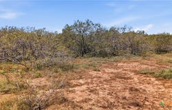 821 CR 482, Gonzales, TX 78629