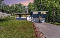 2208 NE 60th Terrace, Gladstone, MO 64118