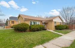 4249 Custer Avenue, Lyons, IL 60534