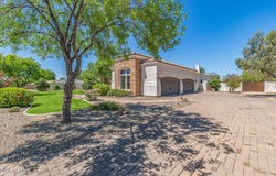 2816 E CLARK Drive, Gilbert, AZ 85297