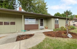 273 EDDY St, Sutherlin, OR 97479