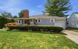 417 Lawnview Avenue, Springfield, OH 45505