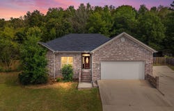 22 Emma Drive, Cabot, AR 72023