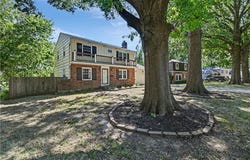 8901 W 98th Terrace, Overland Park, KS 66212