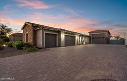 3084 E FRUITVALE Court, Gilbert, AZ 85297