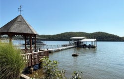 32737 N Ivy Bend Rd, Stover, MO 65078
