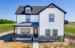 505 Farmer Road, Ennis, TX 75119