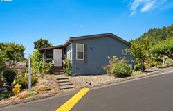 5400 Meeker Dr, Kalama, WA 98625