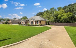 209 Morningstar Drive, Longview, TX 75605