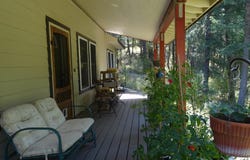 239 Bear Track Ln, Athol, ID 83801-9216
