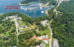 2052 CENTRAL BOULEVARD, Bull Shoals, AR 72619