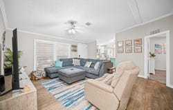 602 Pine Ave., ROCKPORT, TX 78382