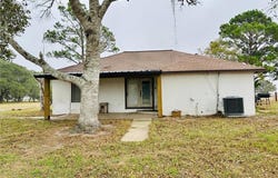 1696 E Fm 884, Yorktown, TX 78164