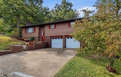 44 May Road, Huntington, WV 25704