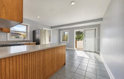25612 147th Ave, Rosedale, NY 11422