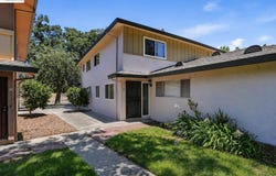 2125 Arroyo Ct, Pleasanton, CA 94588