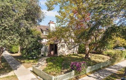 1902 Georgina Ave, Santa Monica, CA 90402