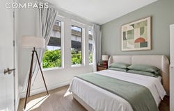 208 Delancey Street, New York, NY 10002