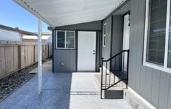 400 E Roberts Lane, Bakersfield, CA 93308