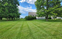 5818 E Rolling Meadows Drive, Pekin, IN 47165