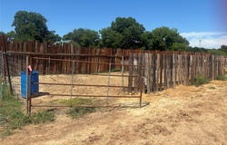 901 W Cherokee Avenue, Comanche, TX 76442