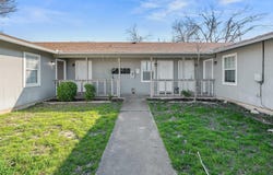 410 Old Thorndale Rd, Taylor, TX 76574