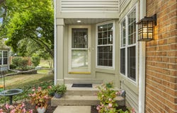 320 Cimarron Road E, Lombard, IL 60148