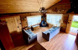 36 S Shore Road, Babb, MT 59411