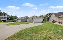 216 Kopp Drive, Manhattan, KS 66502
