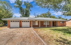 817 E Holly Lane, Mexia, TX 76667