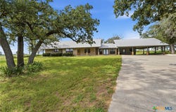 6589 State Highway 304, Harwood, TX 78632
