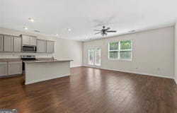 174 Hampton Circle, Mcdonough, GA 30253