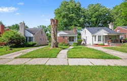 20290 Woodmont Street, Harper Woods, MI 48225