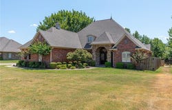 1612 Granite LN, Fort Smith, AR 72916