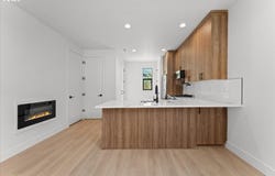 310 G Ave, LakeOswego, OR 97034