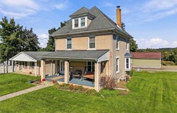 123 Freeport, Delmont, PA 15626
