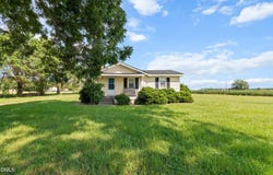 2164 Benson Hardee Road, Benson, NC 27504